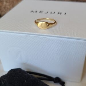 Mejuri Signet Ring 14k Solid Gold Size 5